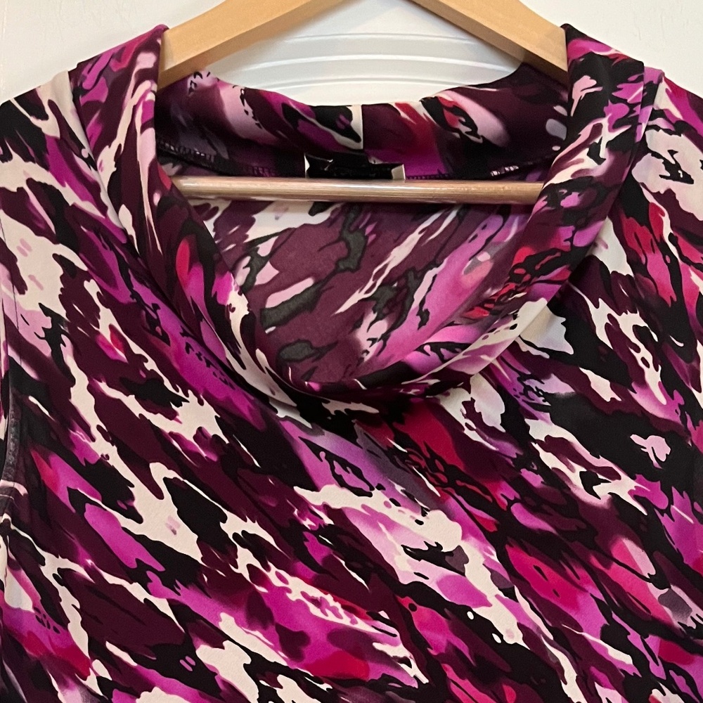 Tahari Arthur S. Levine Sleeveless Abstract Print Blouse Purple Size Medium - Picture 2 of 10